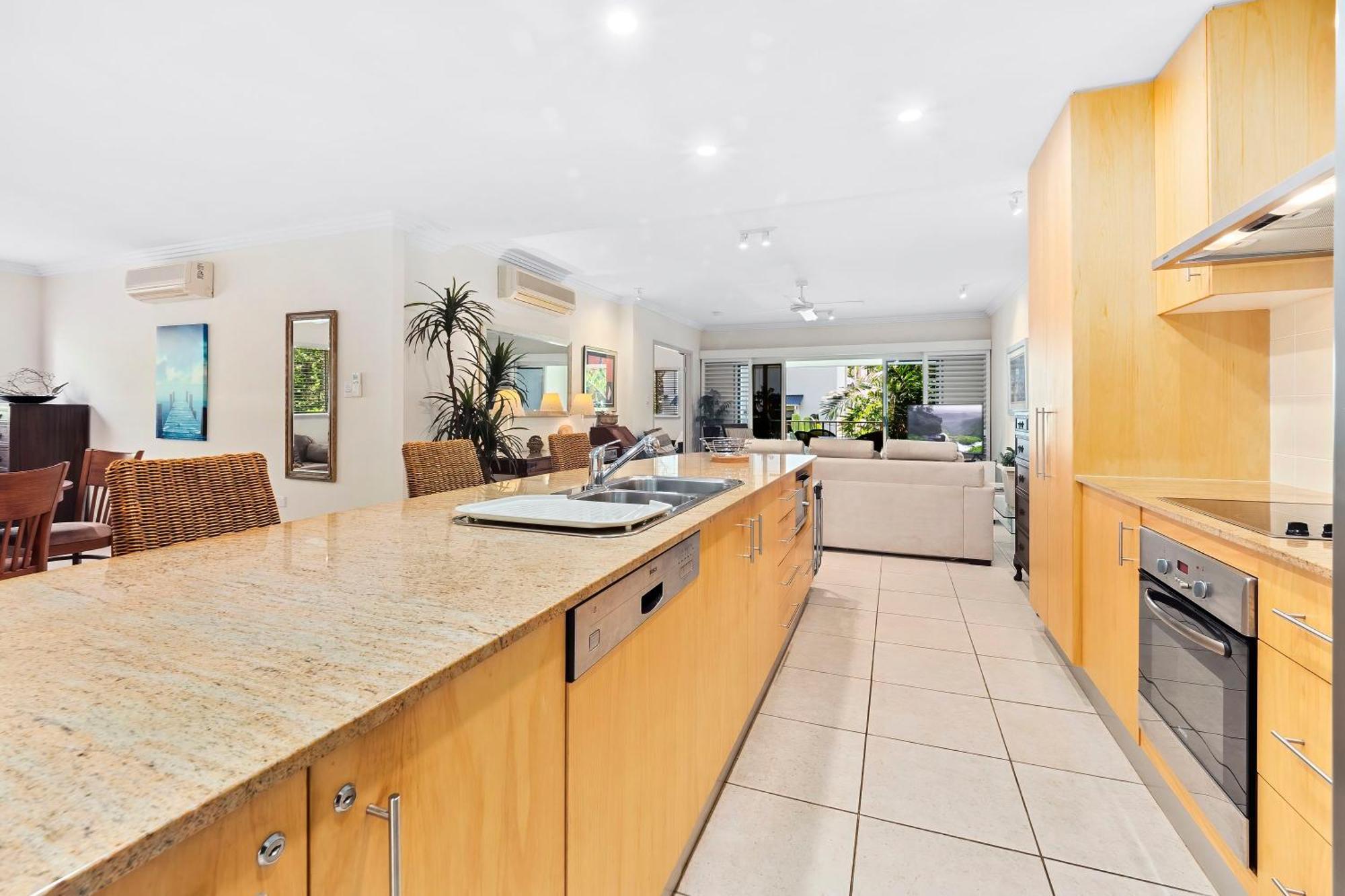 Arlington Apartments Clifton Beach Pokoj fotografie